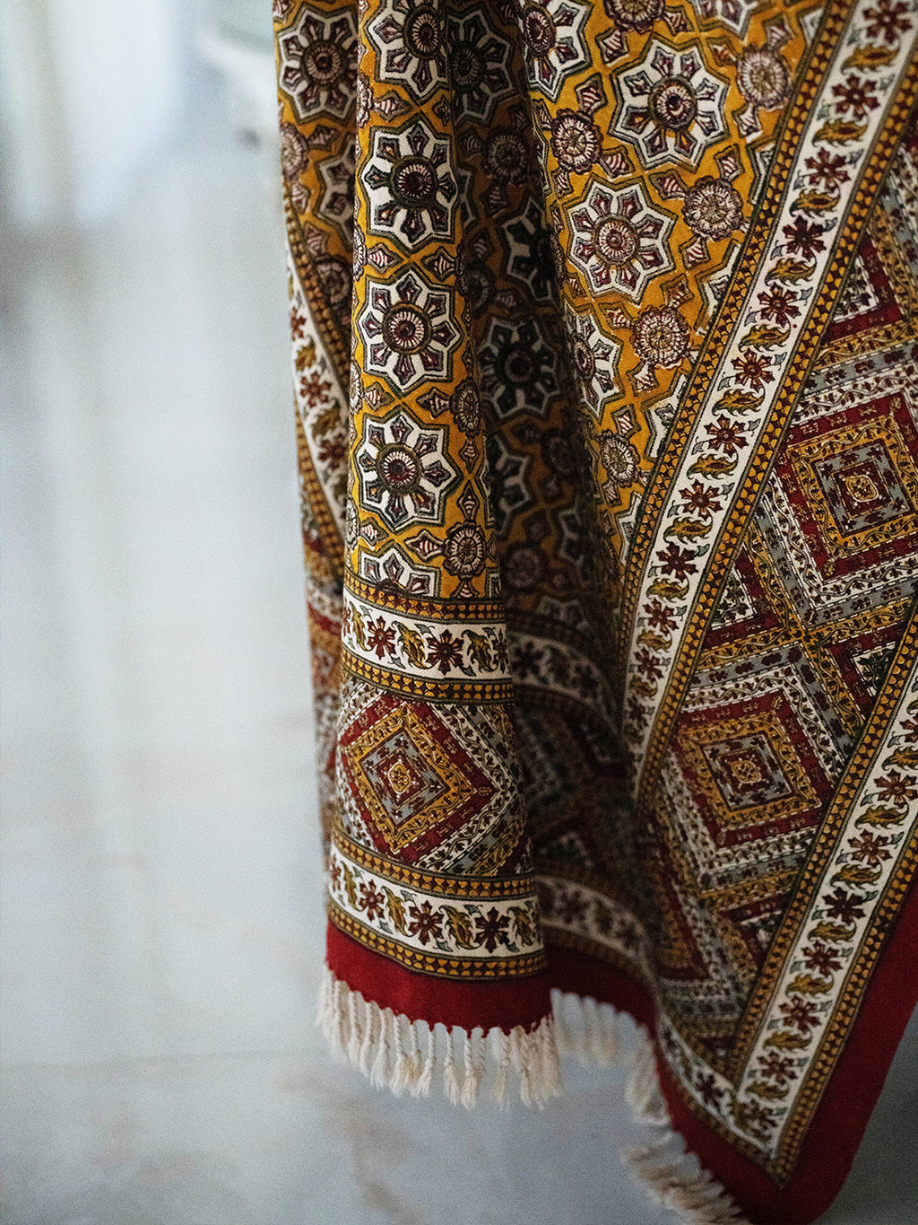 Table Cloth L