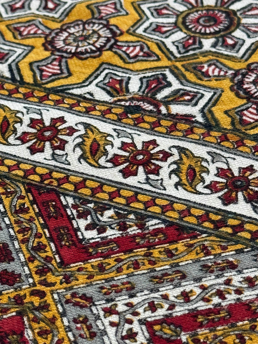 Table Cloth L