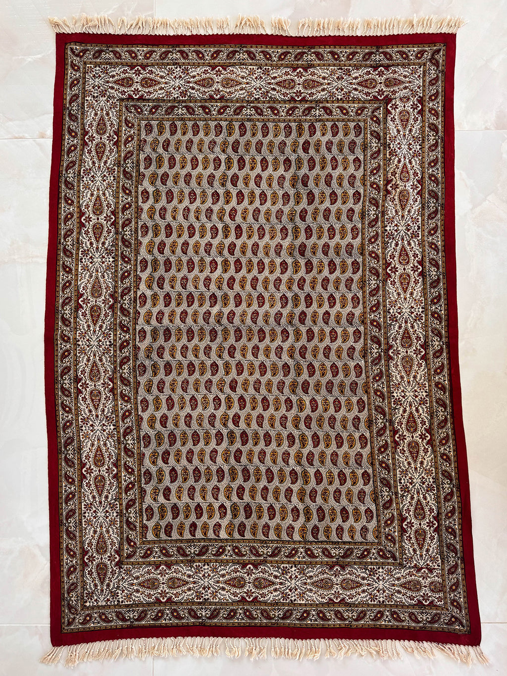 Table Cloth L