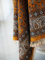 Table Cloth M